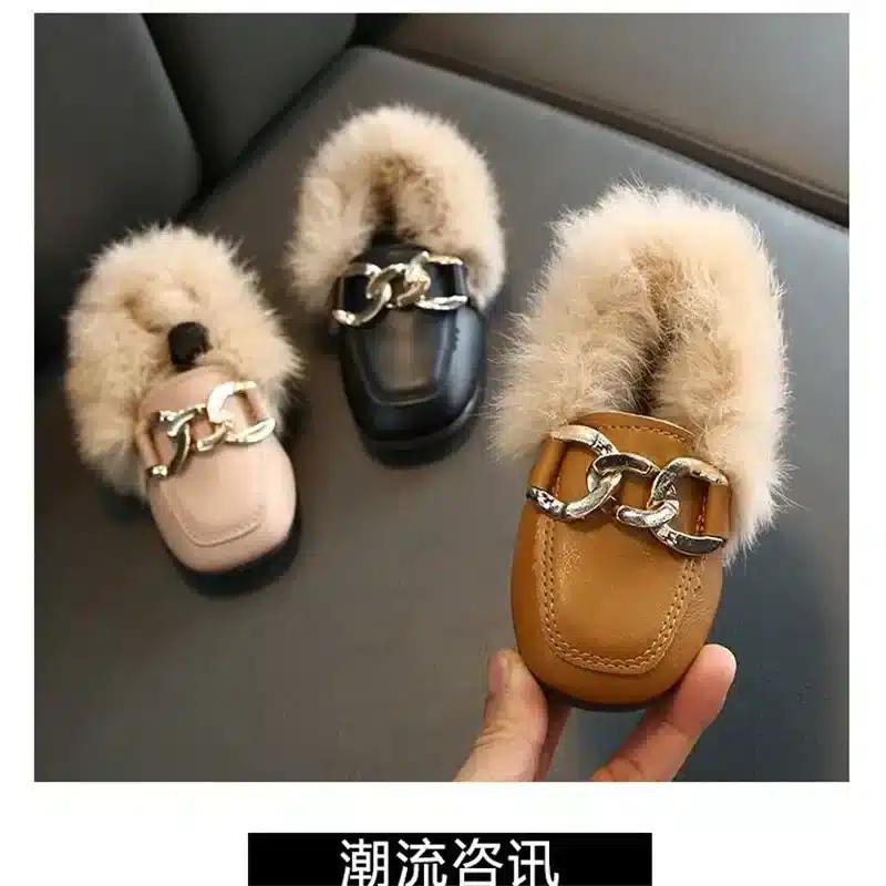 Koheva karvaga loafer kingad